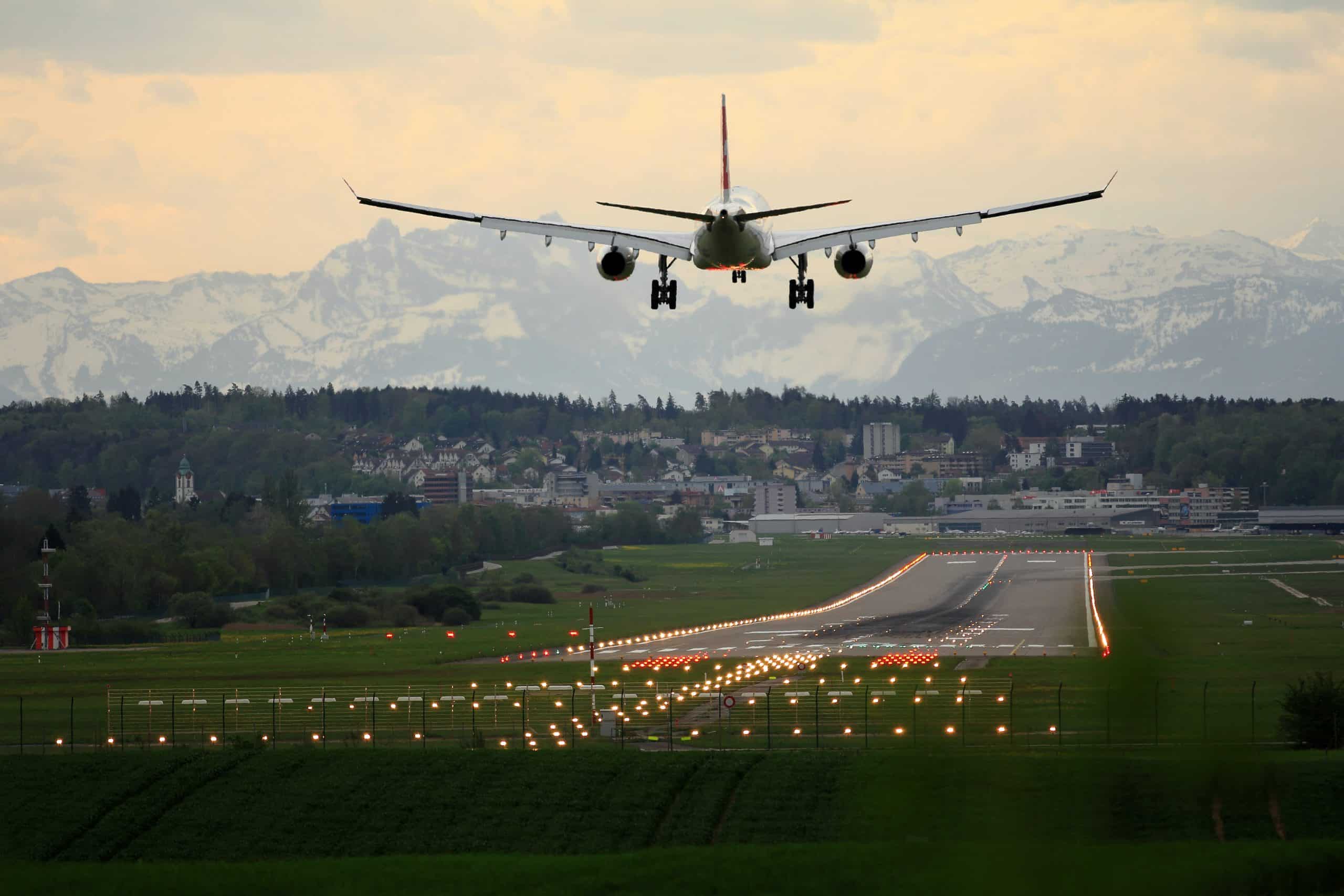 business travel eSIM image of traveling people working in an airport